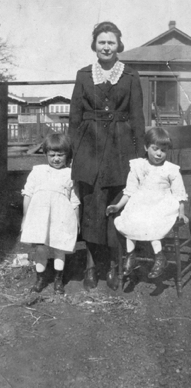 Nora, Vivan and Gail - ca 1920